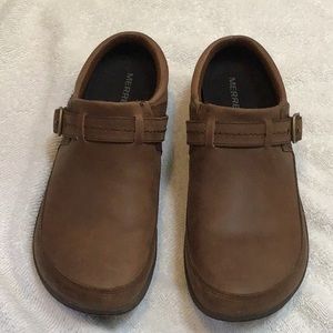 Merrell Encore Kassie Buckle Leather clog